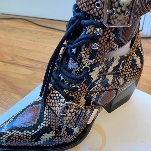 BNIB Chloe Women's Rylee Ankle Boots Sz 7 RARE - Picture 6 of 8